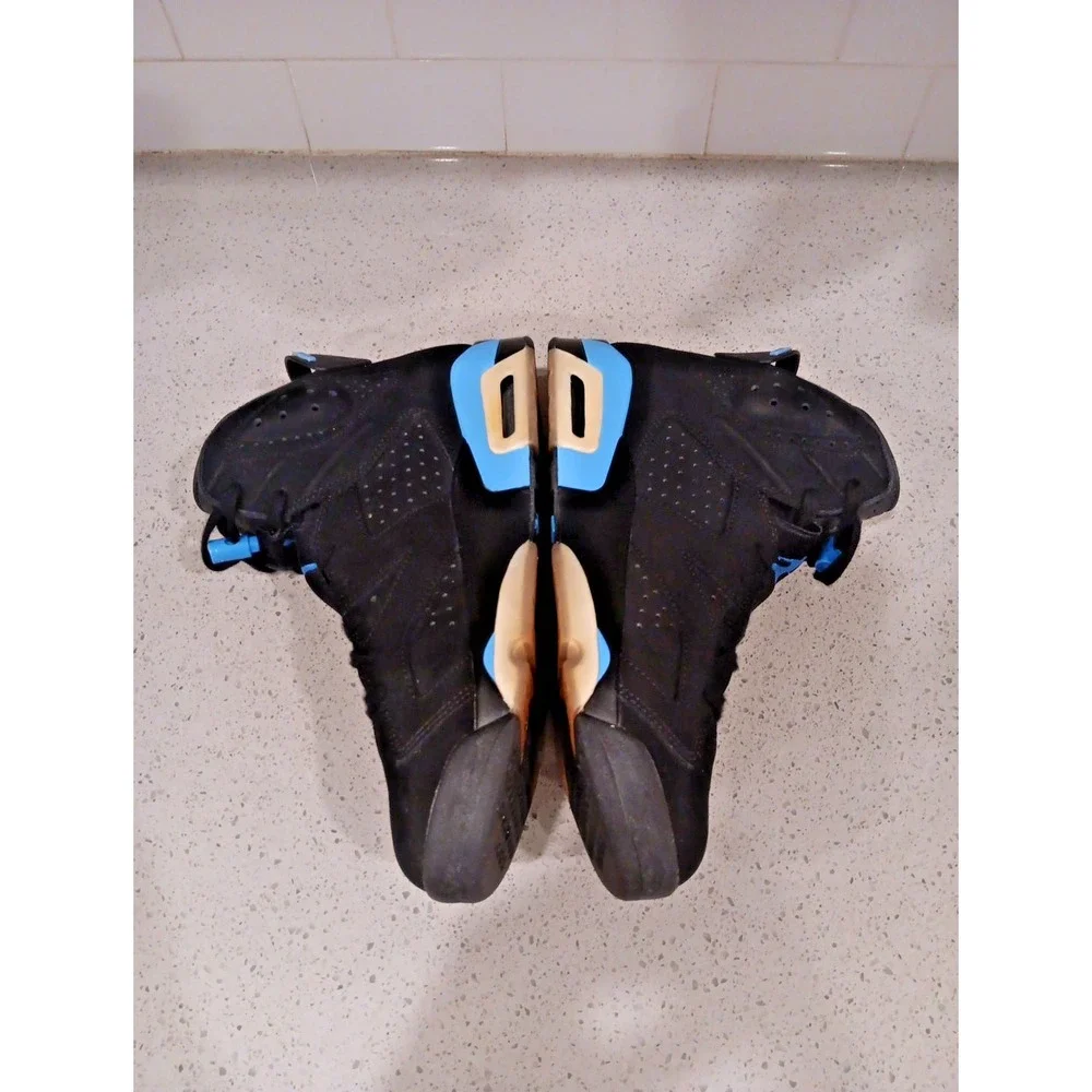 Jordan 6 Retro UNC Size 11